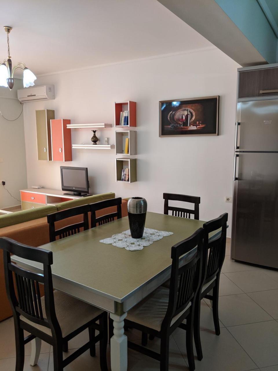 Seafront Apartment Sarandë Exterior foto